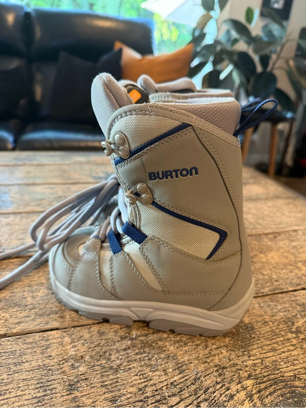 Worn twice! Burton Kids Light Gray Snow Boots